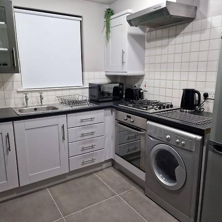 Contemporary City Centre Flat ベルファスト エクステリア 写真